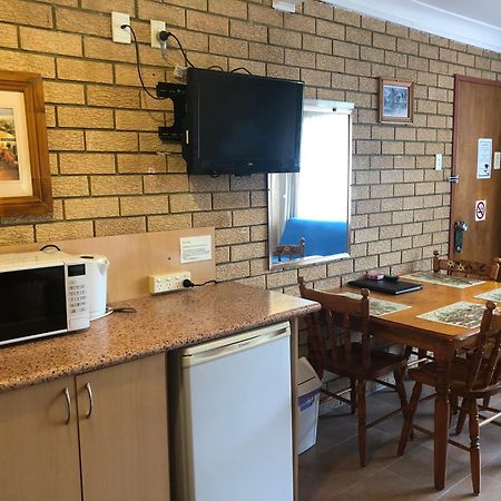 Lake Front Motel ジ・エントランス エクステリア 写真